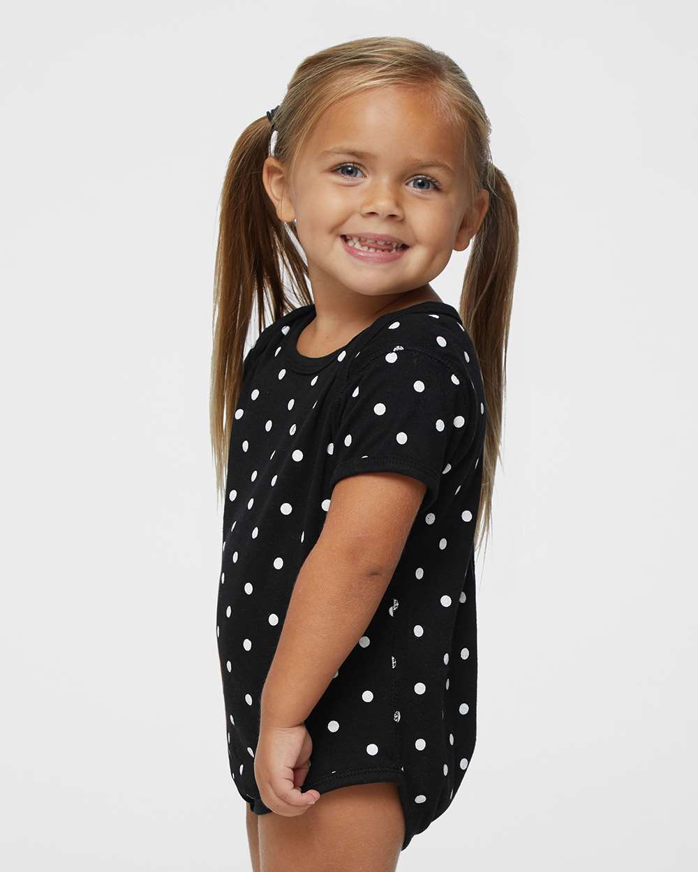 Black/White Dot - Model Side 
