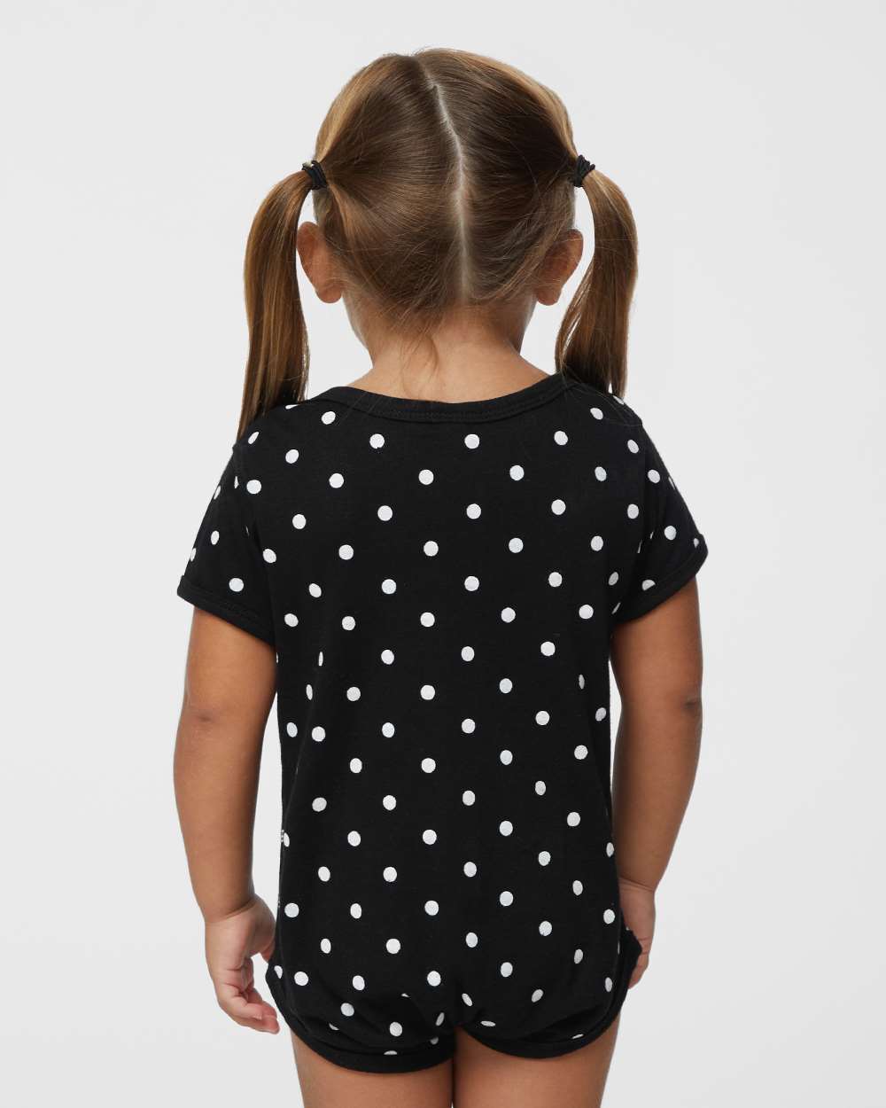 Black/White Dot - Model Back 
