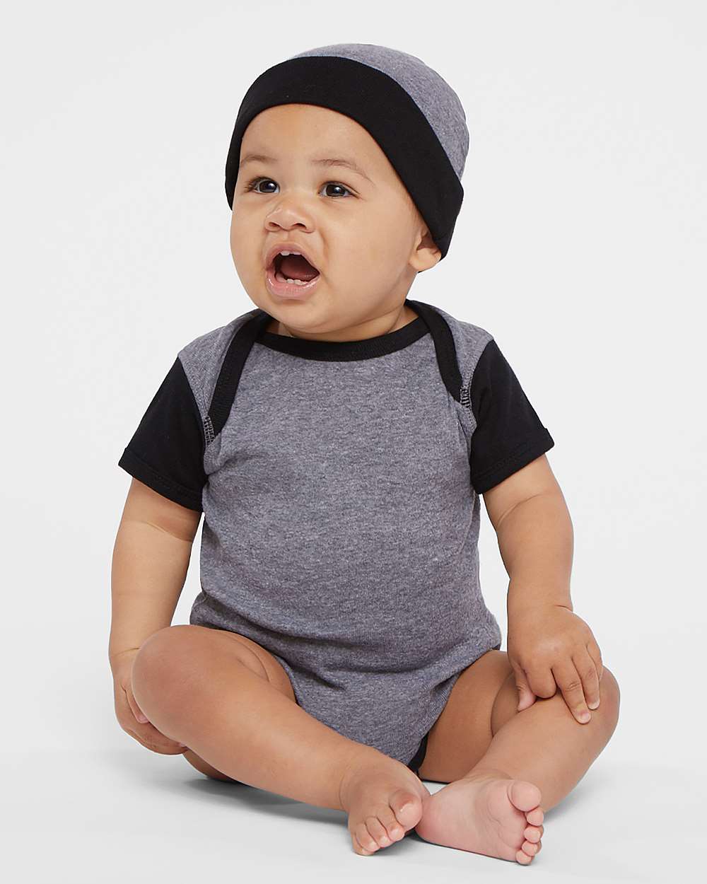 Granite Heather/Black - Model Front 