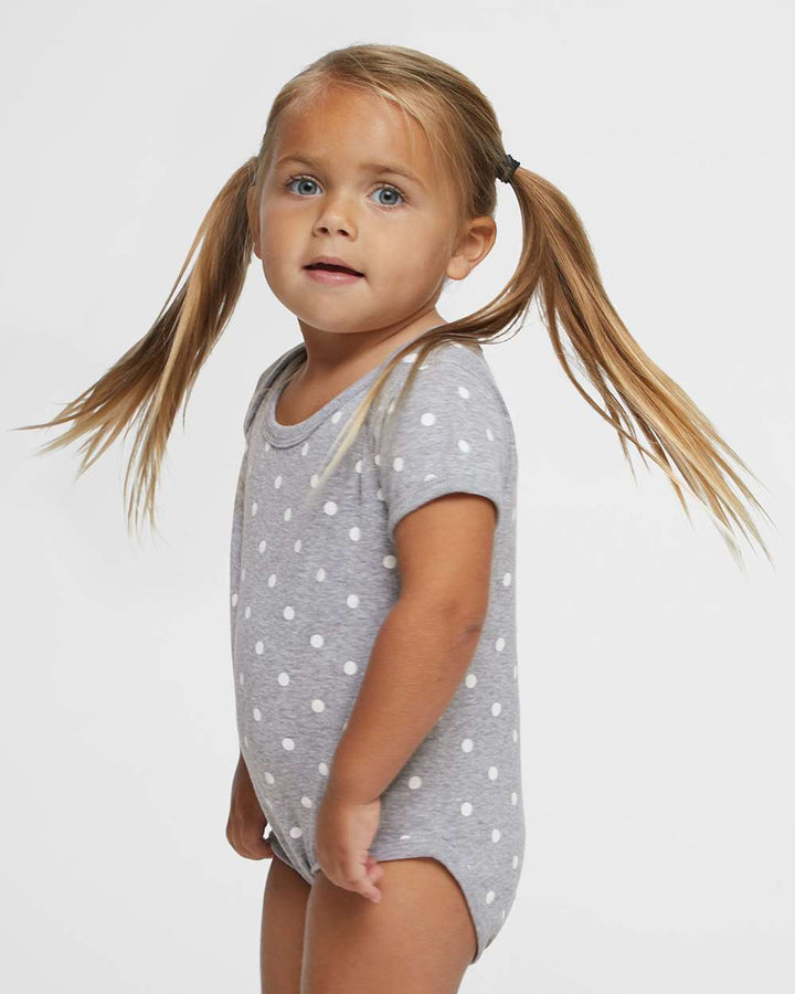 Heather/White Dot - Model Side 