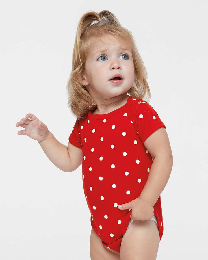 Red/White Dot - Model Front 