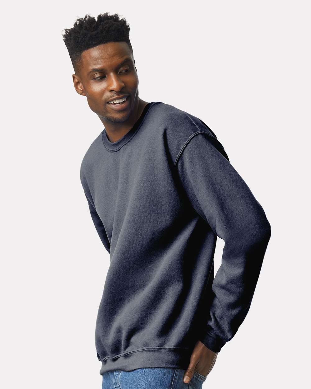 Heather Dark Navy - Model Side 