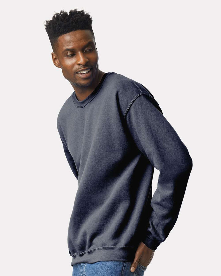 Heather Dark Navy - Model Side 