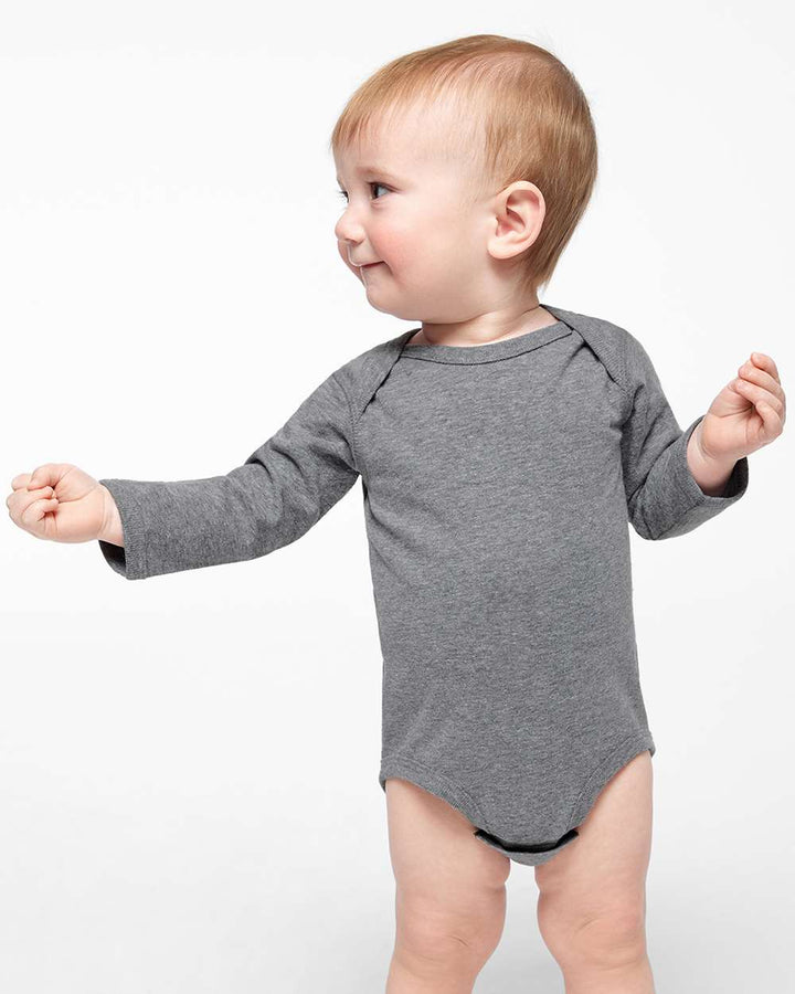 Granite Heather - Model Front 