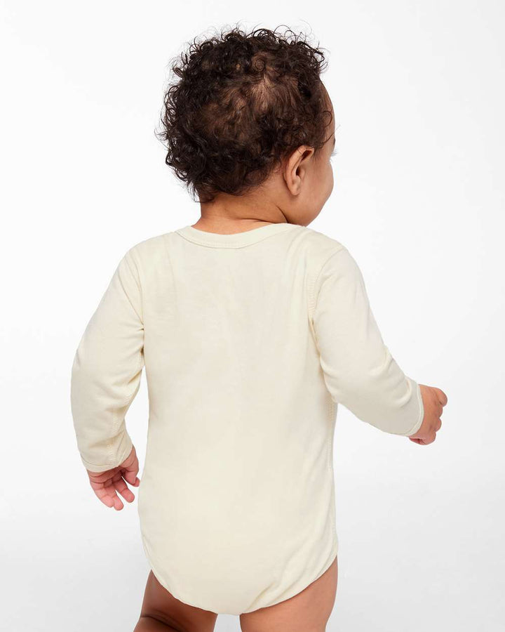 Natural - Model Back 